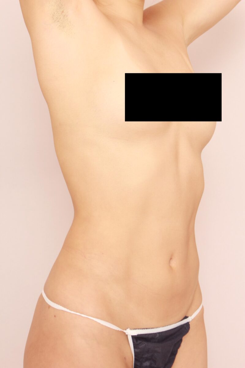 運動大好きなサーフガールのお腹をよりセクシーに♡