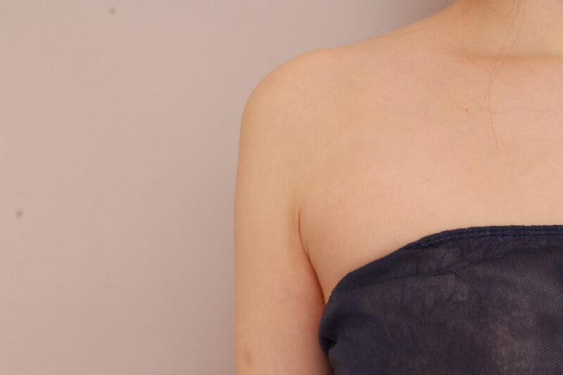 【上腕＋肩】オフショルダーやタイトなニットも似合う理想の腕に！